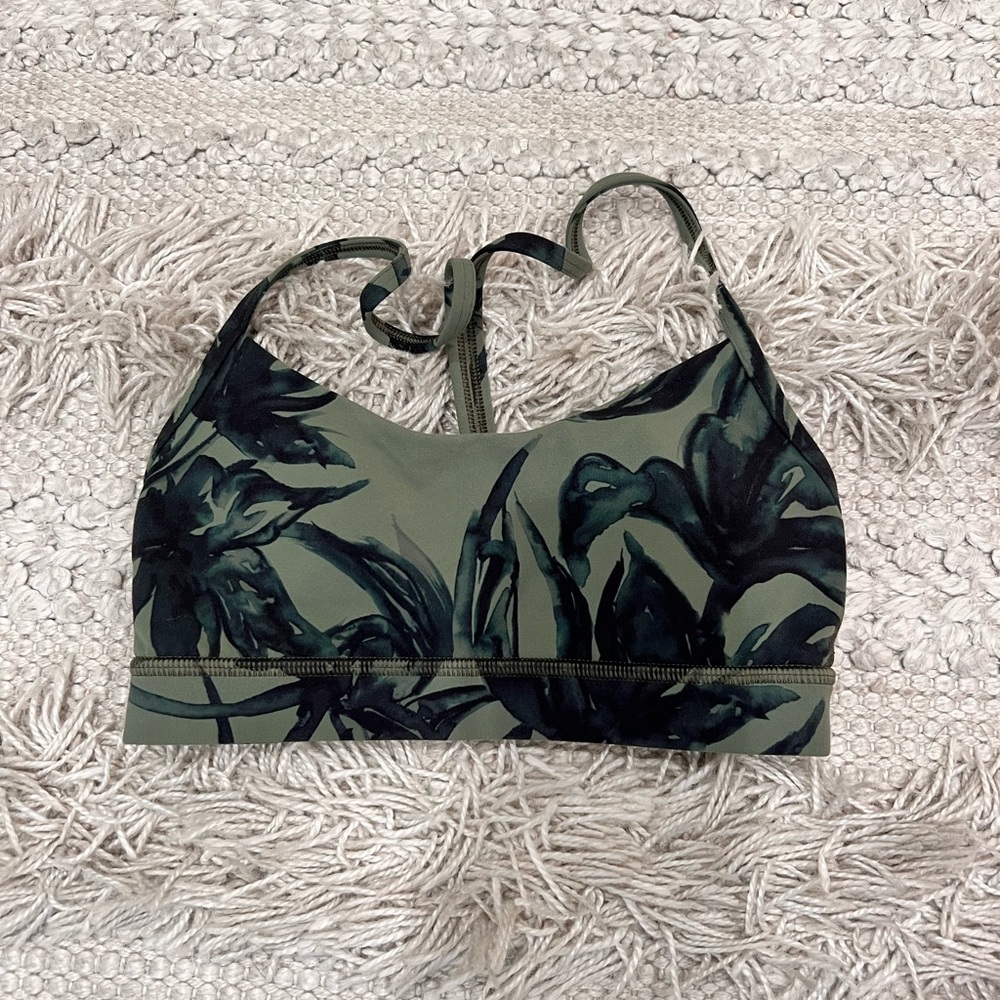 Green floral lululemon sports bra size 4